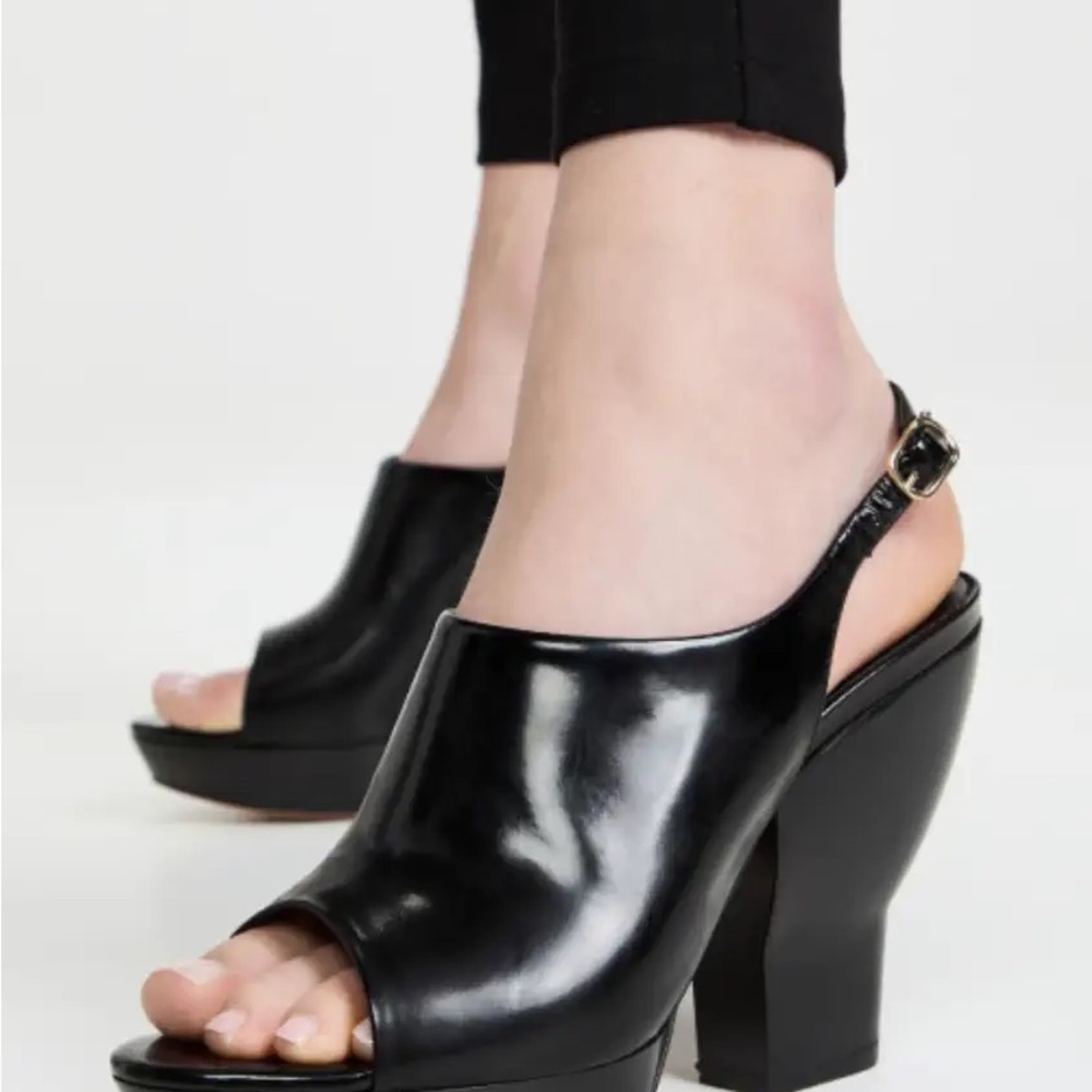 3.1 Phillip Lim
Verona Leather Sandals 38.5